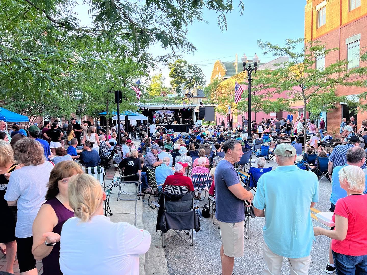 Outdoor festival production